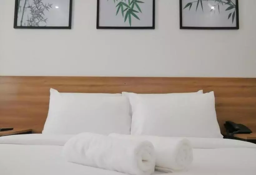 ホテル Bambu Suites