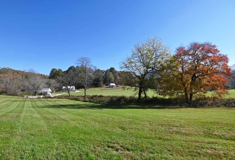 فندق Cottages At Julep Farms