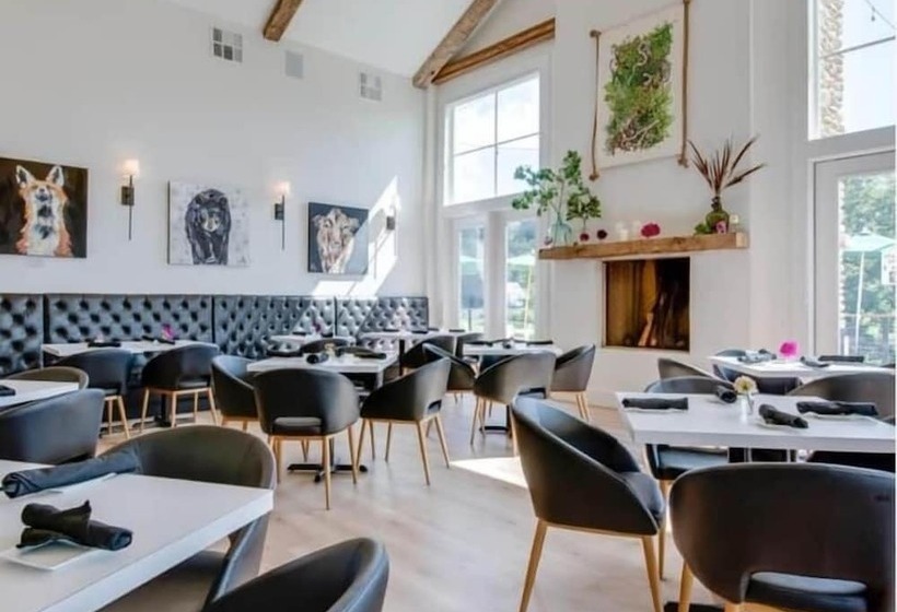 فندق Cottages At Julep Farms