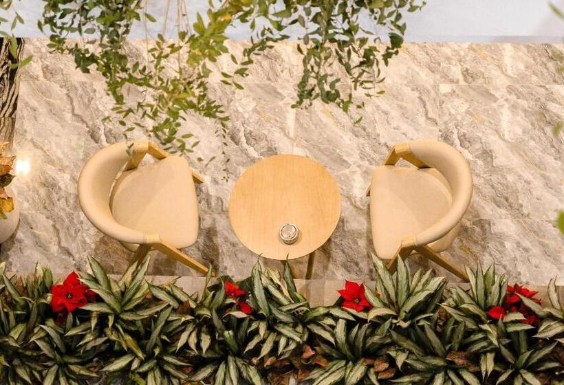 Diora Hotel Pleiku By Hos