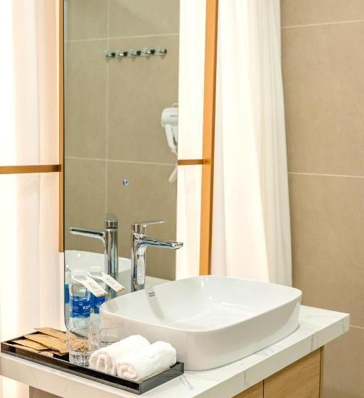 Diora Hotel Pleiku By Hos