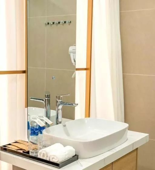 Diora Hotel Pleiku By Hos