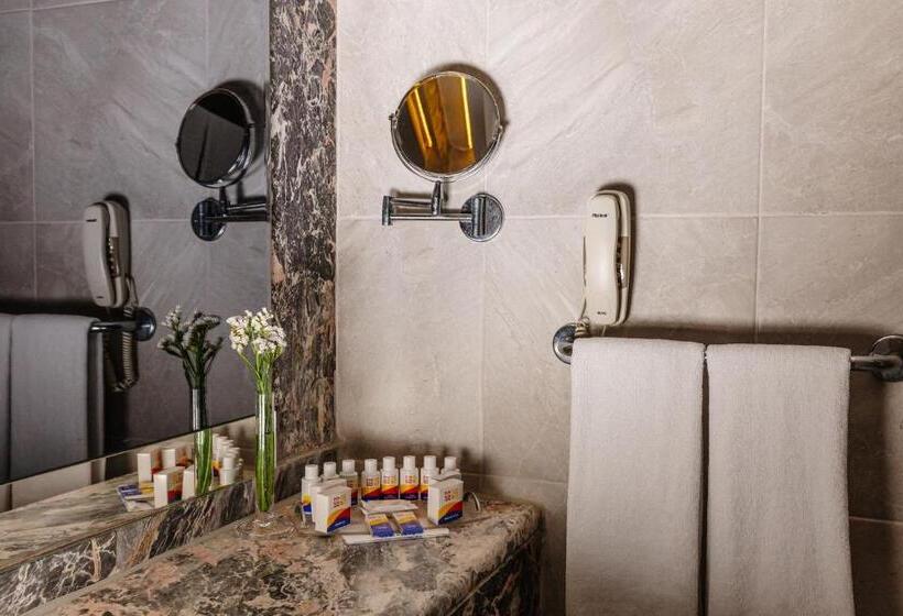 בית מלון כפרי Fun & Sun Club Saphire