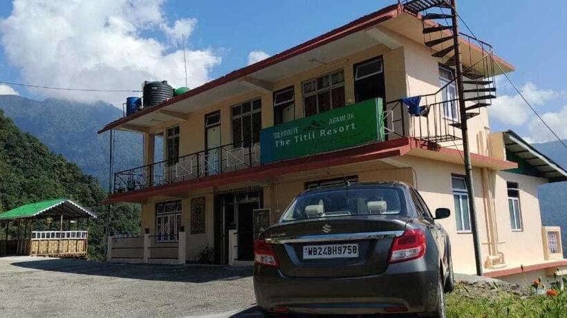 Hotel Oyo Titli Resort