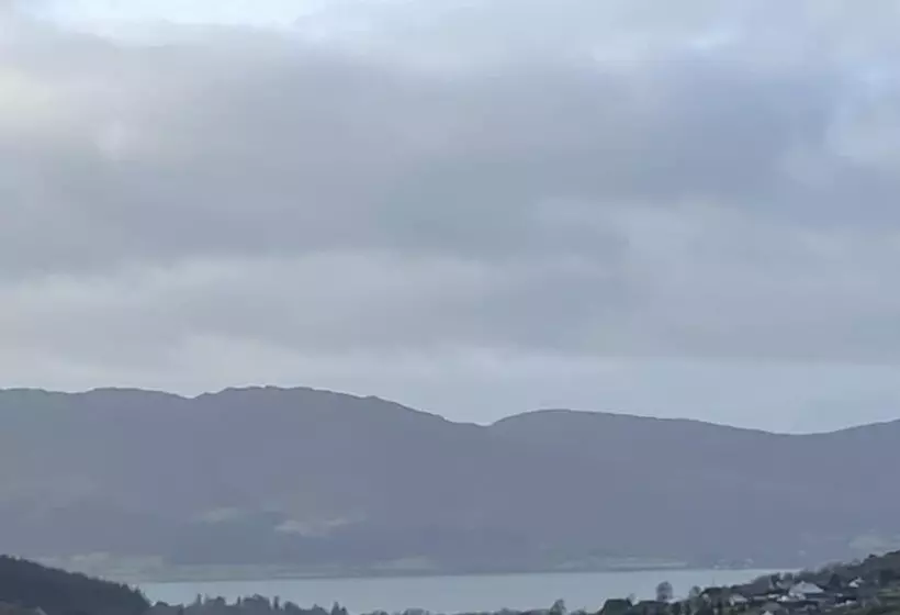 Hotelli Rostrevorvalley Caravan Experience Private Hottub