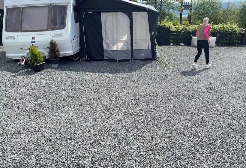 Hotelli Rostrevorvalley Caravan Experience Private Hottub