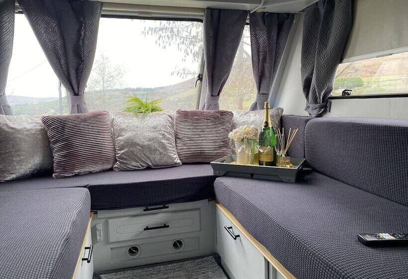 酒店 Rostrevorvalley Caravan Experience Private Hottub