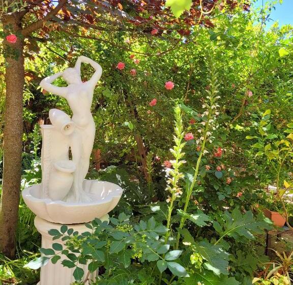 Пансион Au Puits De La Fontaine