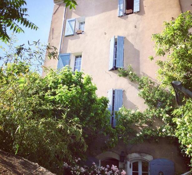 Пансион Au Puits De La Fontaine