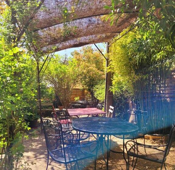 Пансион Au Puits De La Fontaine