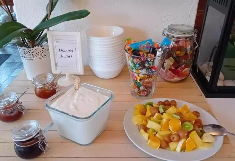 Majatalo Penzión Vilka Podhájčanka