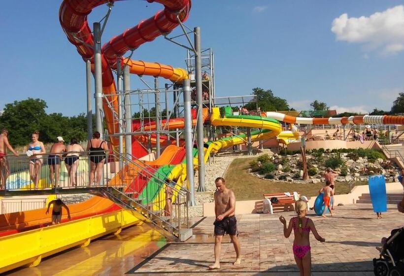 ペンション Penzión Vilka Podhájčanka