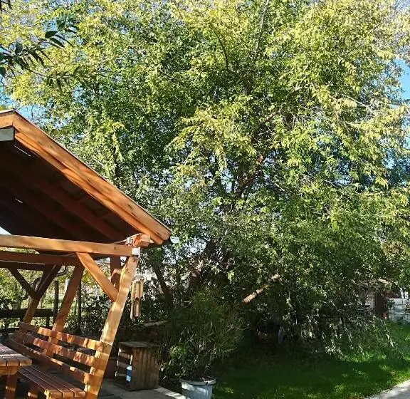 Majatalo Vár Liget Vendégház