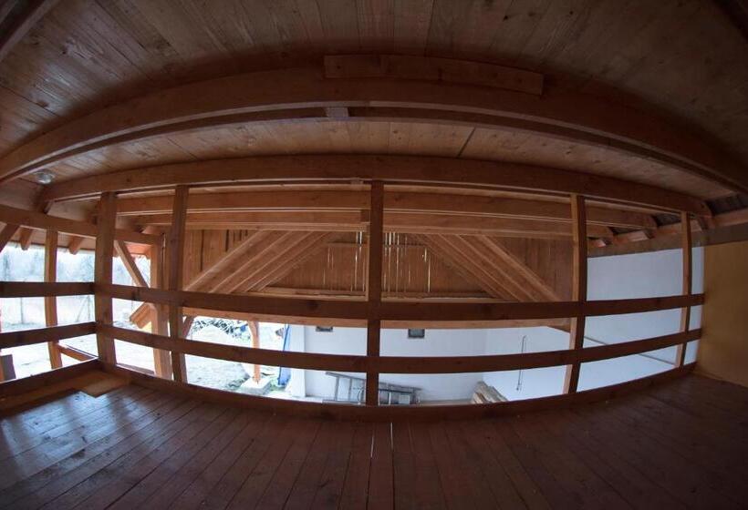 פנסיון Vár Liget Vendégház