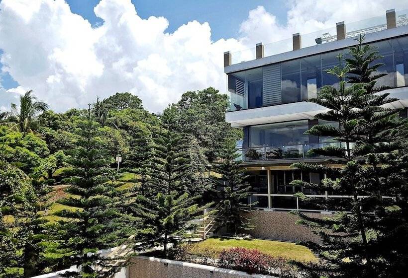 Splash Suites Hotel Tagaytay