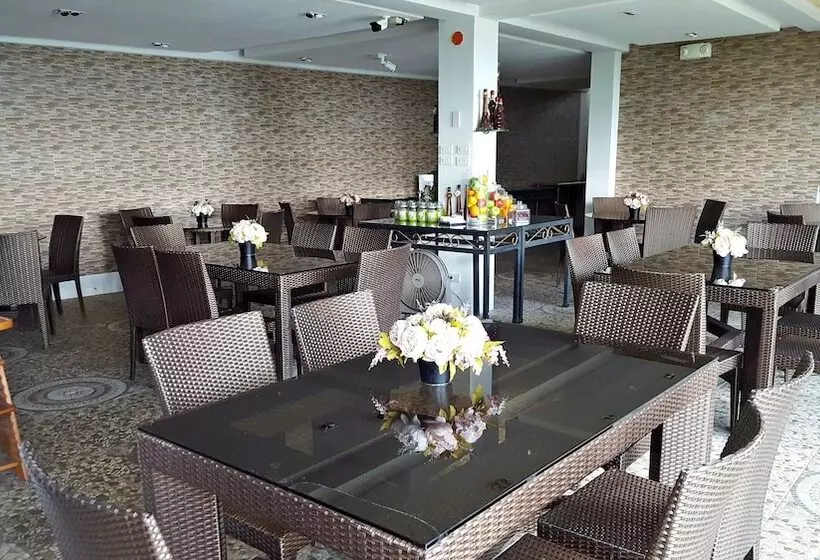 Splash Suites Hotel Tagaytay