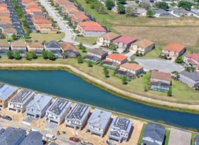 The Cinehaven At Solterra By Shine Villas 407