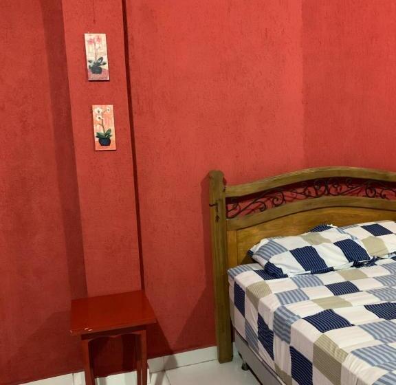 Bed And Breakfast 879