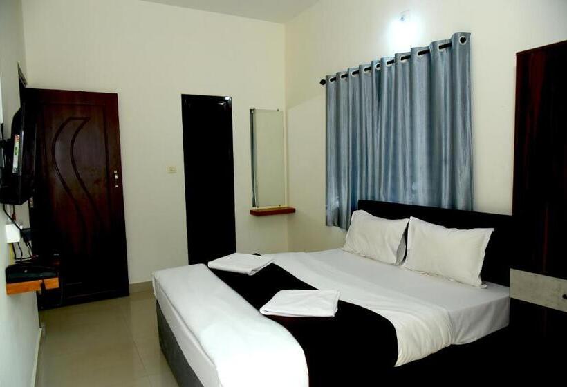 Hotel Aradhya Inn Deralakatte