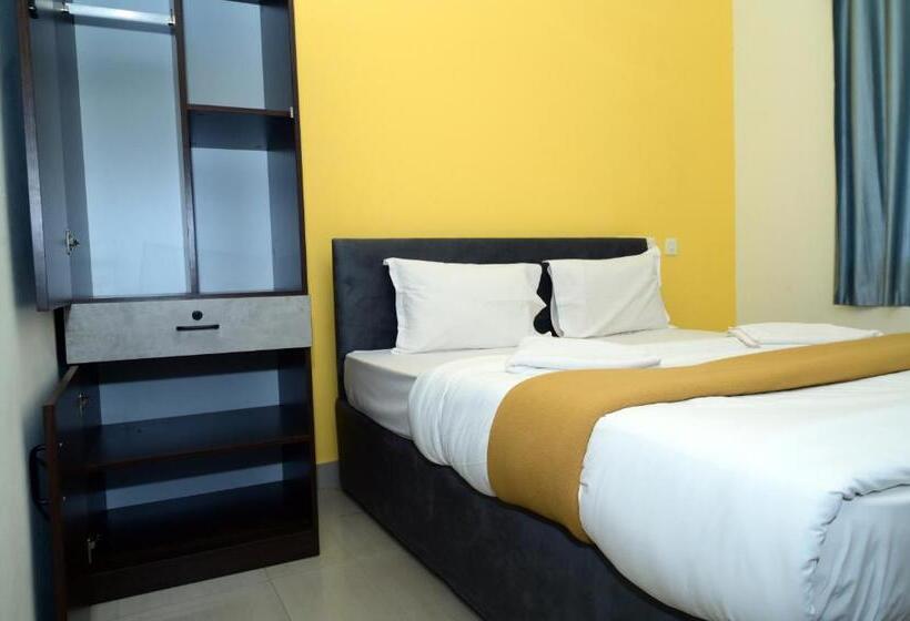 Hotel Aradhya Inn Deralakatte