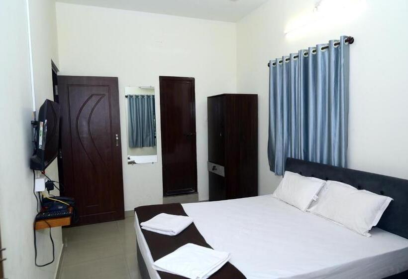 Hotel Aradhya Inn Deralakatte