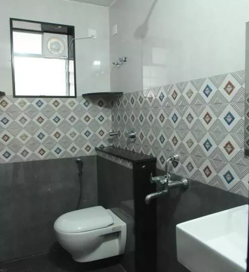 Hotelli Aradhya Inn Deralakatte