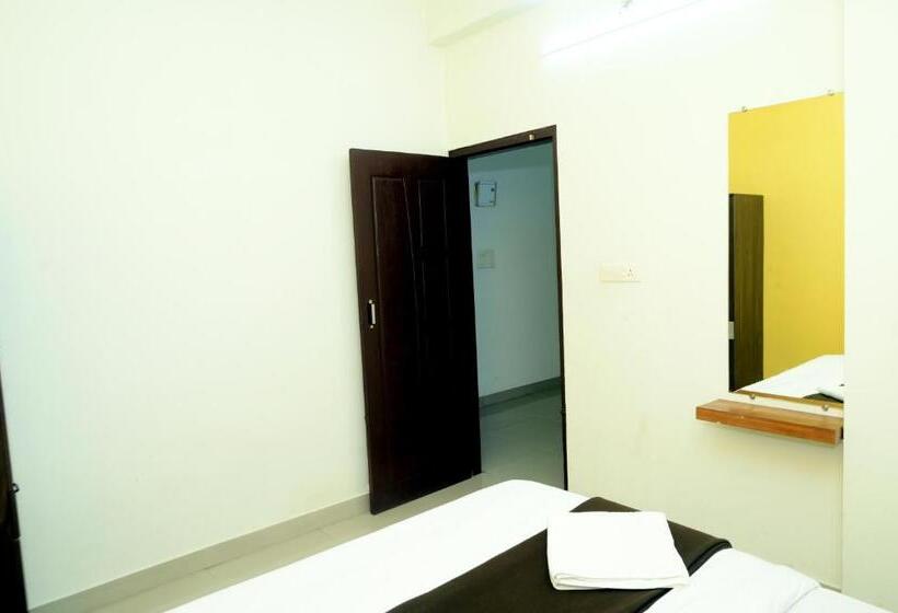 Hotel Aradhya Inn Deralakatte