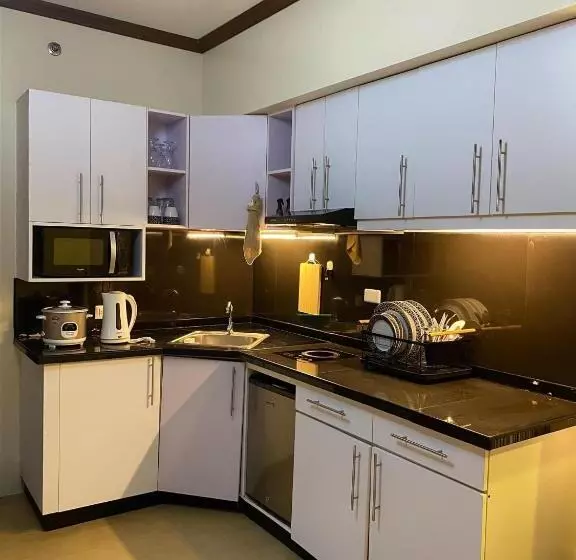 ホテル Avida Towers Davao