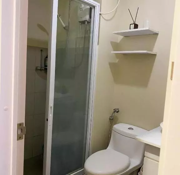 ホテル Avida Towers Davao