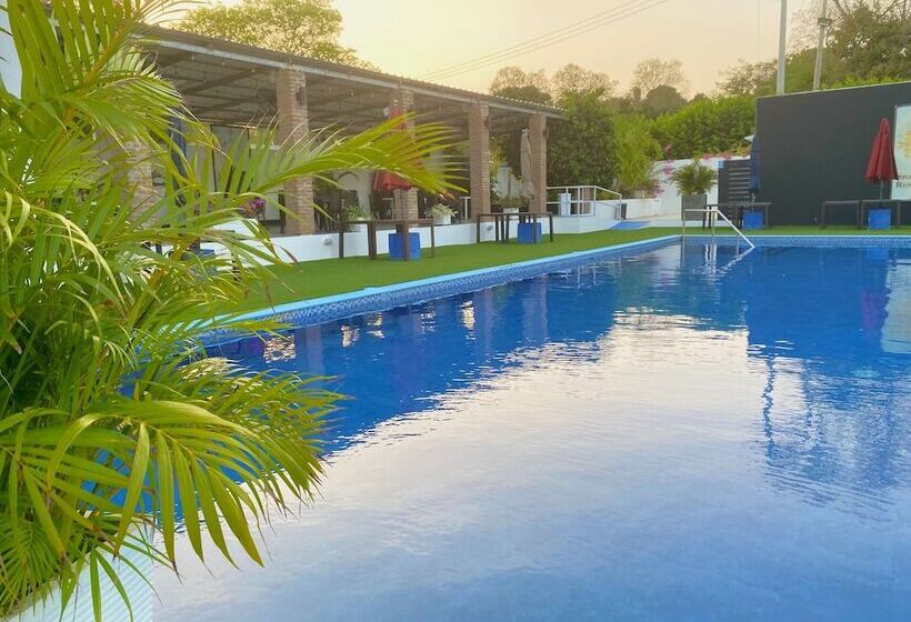 ホテル Boutique Chateau De La Mar