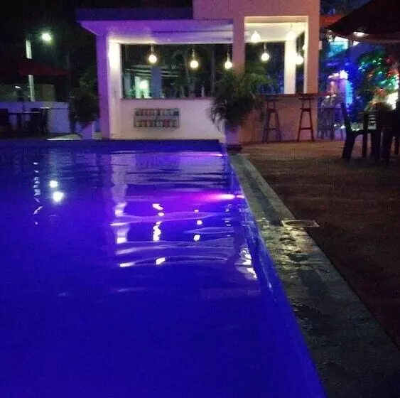 ホテル Boutique Chateau De La Mar
