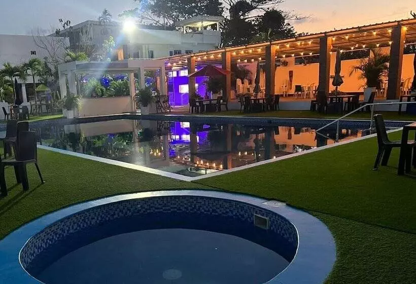 ホテル Boutique Chateau De La Mar