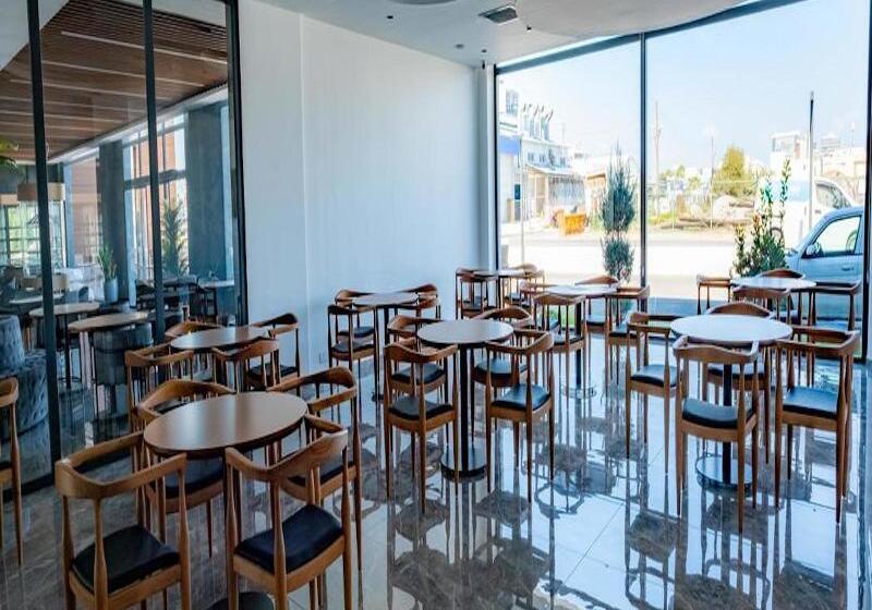 Отель Ekor Elegance