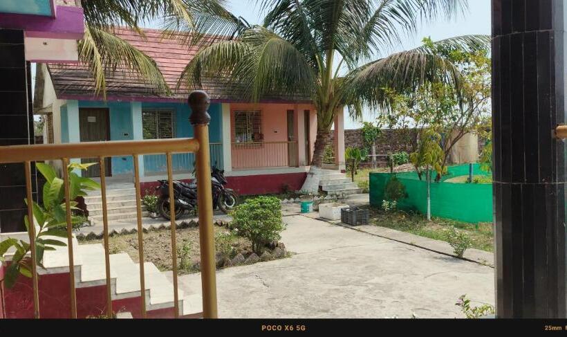 Отель India Tours Only Ekanta Apan