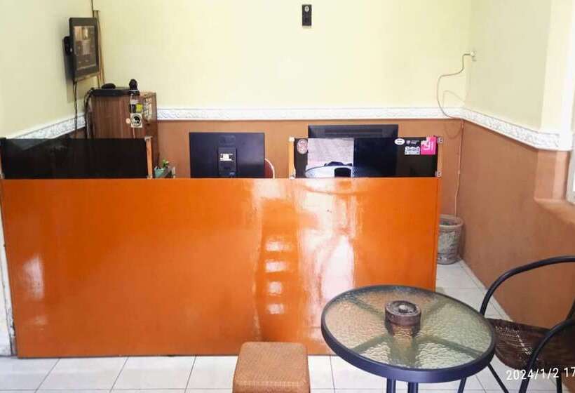 호텔 Oyo 93571 Wisma Air Mancur Homestay