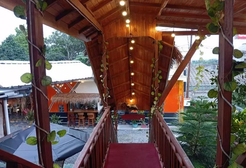 Hotelli Oyo 93631 Eltsania Exclusive Homestay Syariah