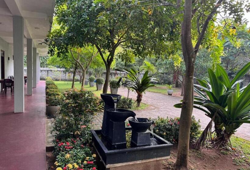 هتل Sanhida Polonnaruwa