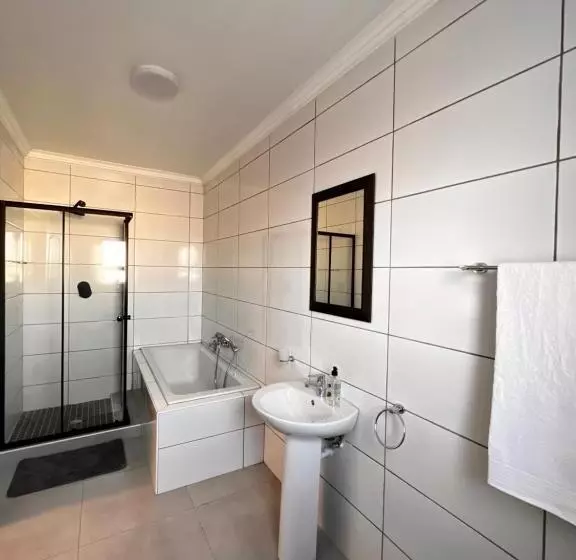 Majatalo 2nd On Strand