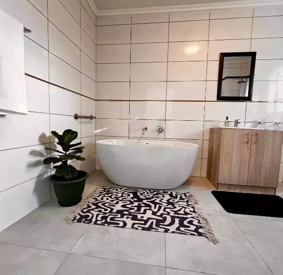 Majatalo 2nd On Strand