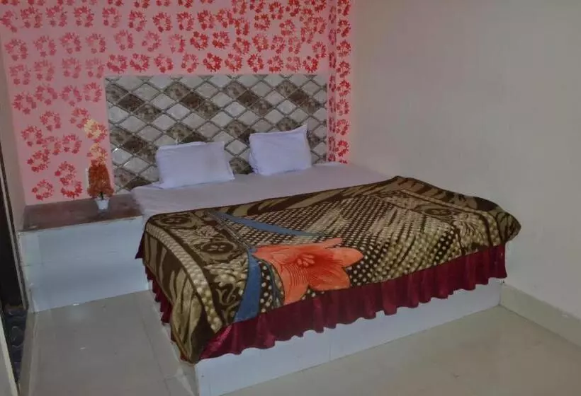 ペンション Apna Guest Home Stay