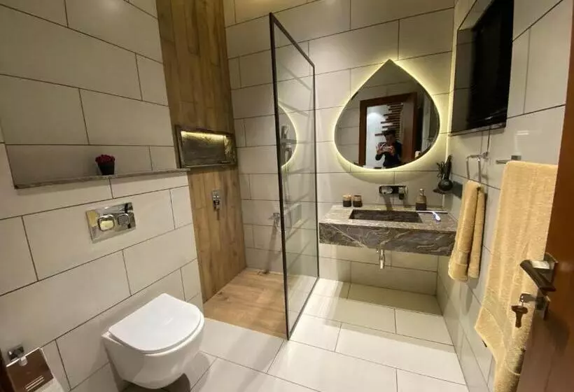 پانسیون Firefly Retreat Your Home Away From Home