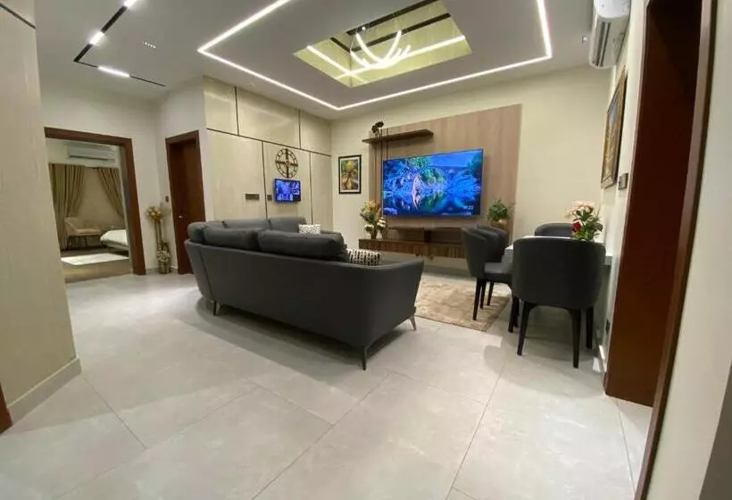 پانسیون Firefly Retreat Your Home Away From Home