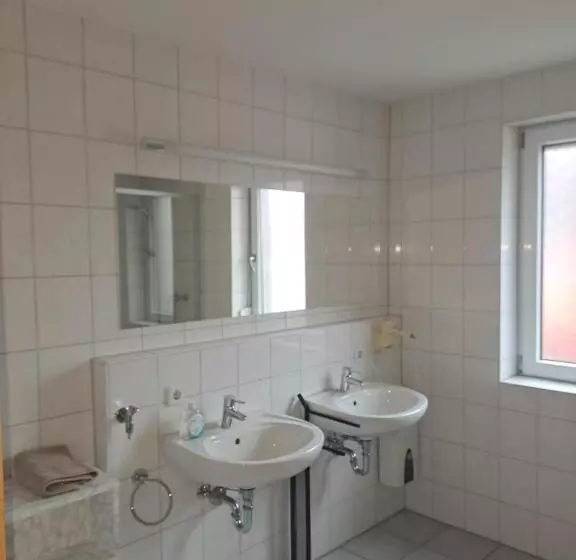 Majatalo Gasthof Hirschkeller