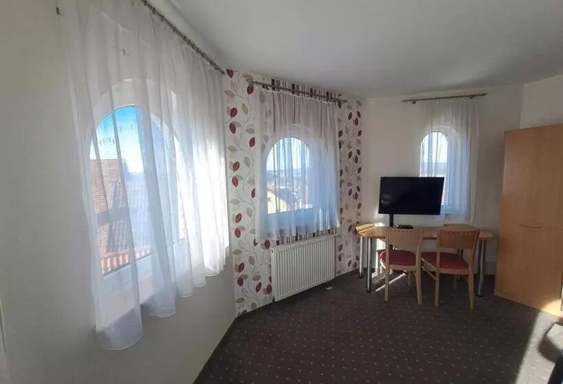 Majatalo Gasthof Hirschkeller