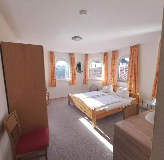 Majatalo Gasthof Hirschkeller