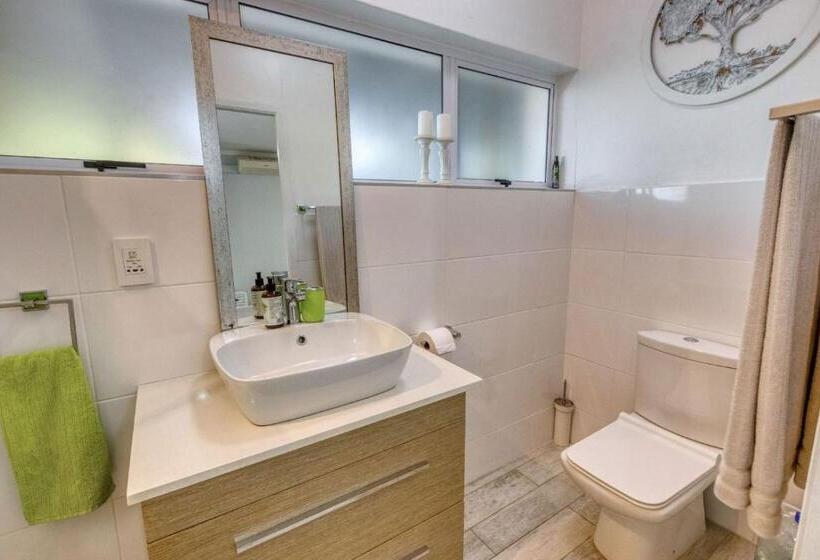 بنسيون Greenwood Cottage, Somerset West