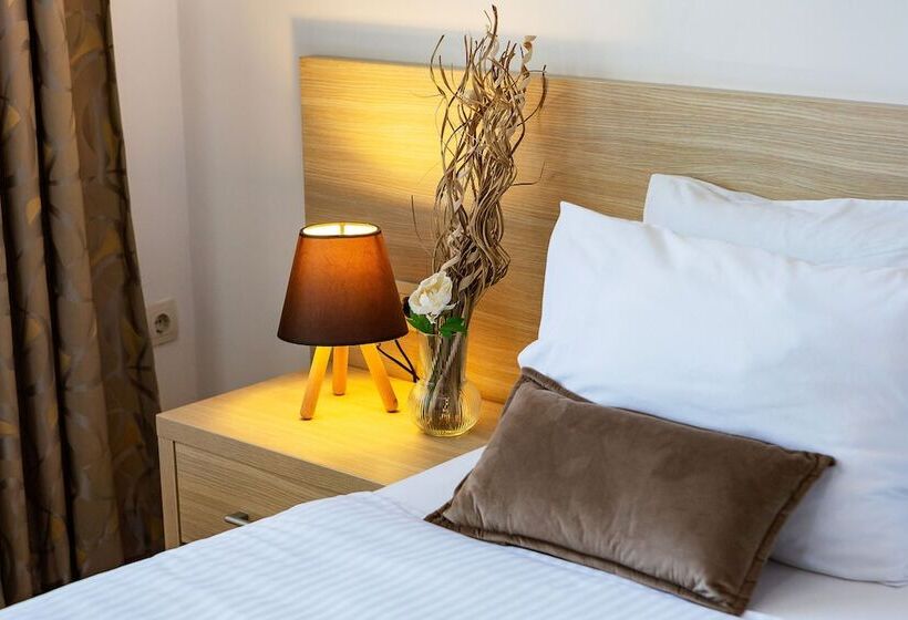 پانسیون Villa Vanty