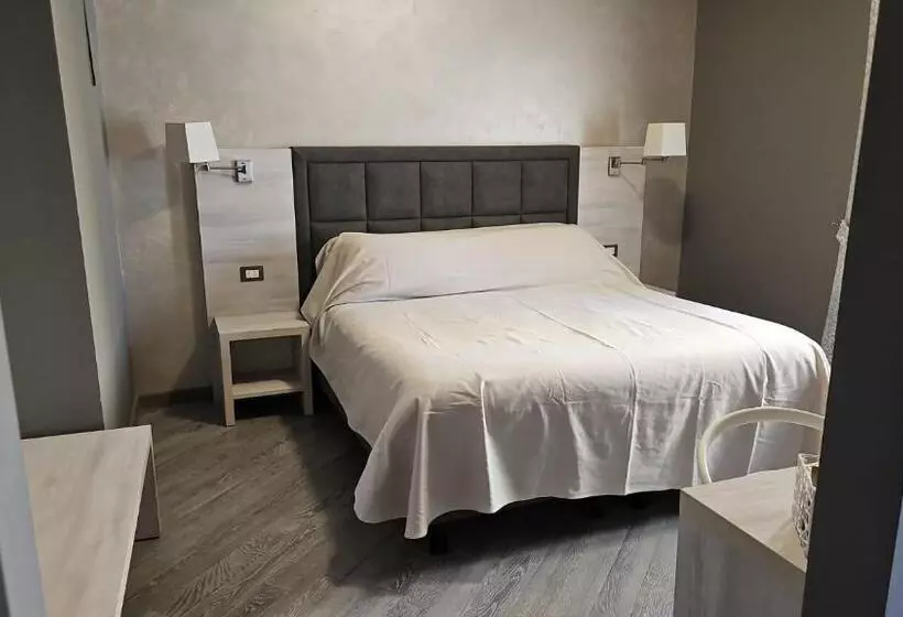 پانسیون Prima Fila Due Pemium Guest House