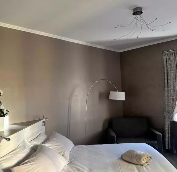 پانسیون Prima Fila Due Pemium Guest House