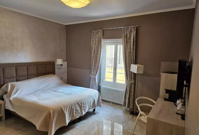 پانسیون Prima Fila Due Pemium Guest House